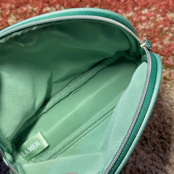 **5 ITEM BUNDLE** Including: La Mer Green Cosmetic Bag with 4 Skincare Items NWT - Picture 9 of 15